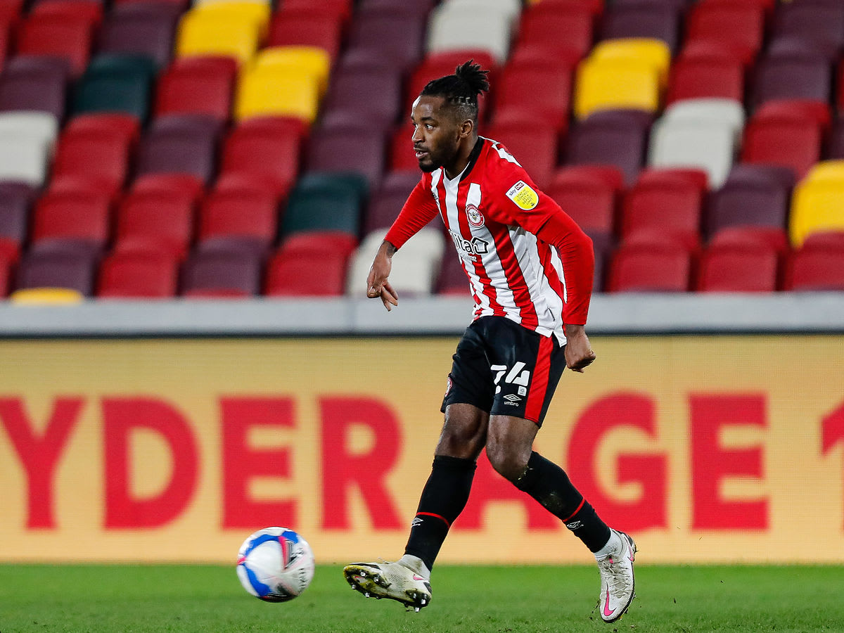 https://www.brentfordfc.com/siteassets/images/football/2020-21/first-team-games/20210224---sheff-weds/20210224-194136-65.jpg