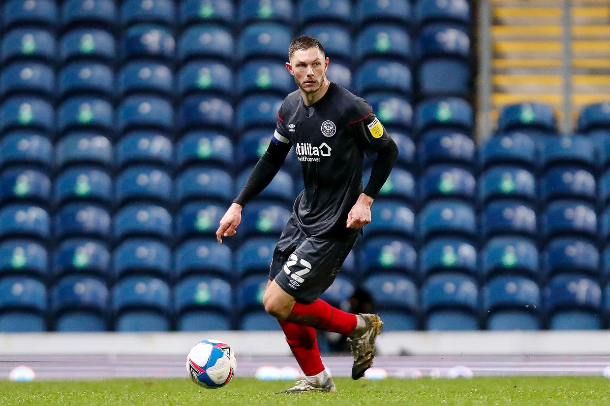 https://www.brentfordfc.com/siteassets/images/football/2020-21/first-team-games/20210312---blackburn/20210312-213652-60.jpg