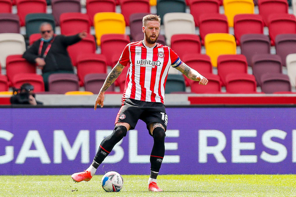 https://www.brentfordfc.com/siteassets/images/football/2020-21/collections/may-potm/20210501-150933-0042.jpg