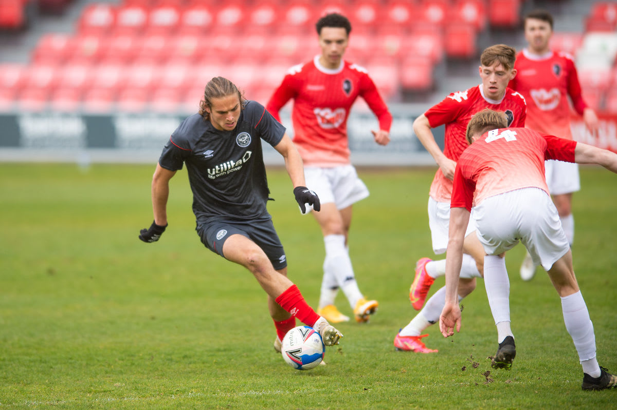 https://www.brentfordfc.com/siteassets/images/football/2020-21/b-team-games/20210504---salford/20210504-135644-89z.jpg
