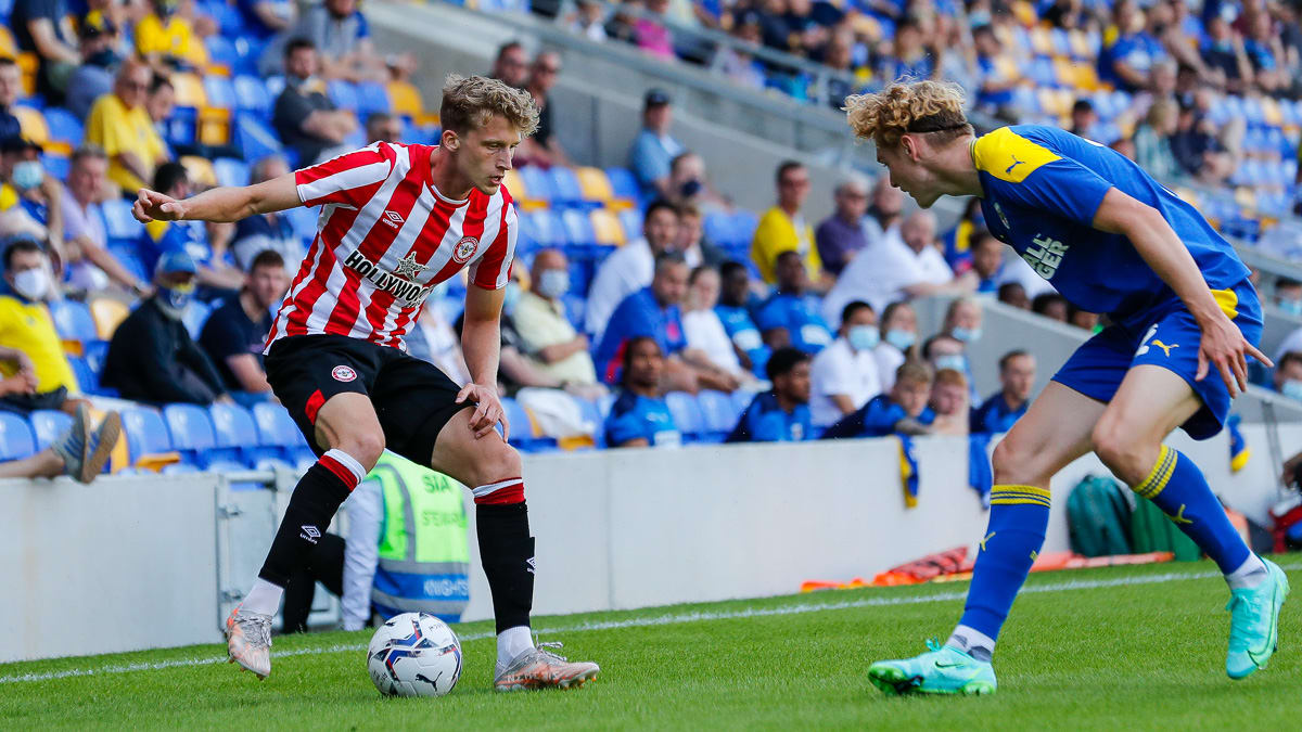 https://www.brentfordfc.com/siteassets/images/football/2021-22/collections/pre-season/20210717-150558-0018.jpg