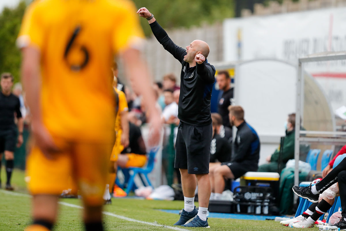 Neil MacFarlane: "The players are in a fantastic position"