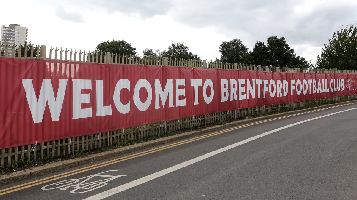 https://www.brentfordfc.com/siteassets/images/football/2021-22/non-match/20210813---arsenal-stadium/20210813-165804-1013.jpg