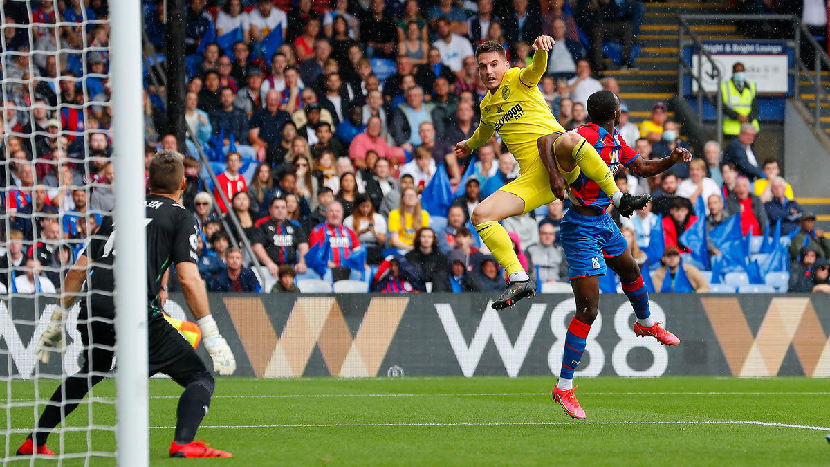 https://www.brentfordfc.com/siteassets/images/football/2021-22/first-team-games/20210821---palace/20210821-151202-29-0100.jpg