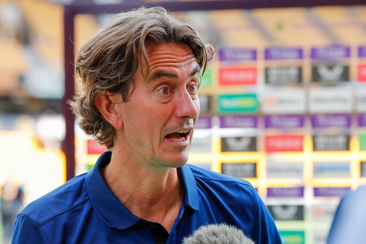 https://www.brentfordfc.com/siteassets/images/football/2021-22/first-team-games/20210918---wolves/20210918-144817-91.jpg