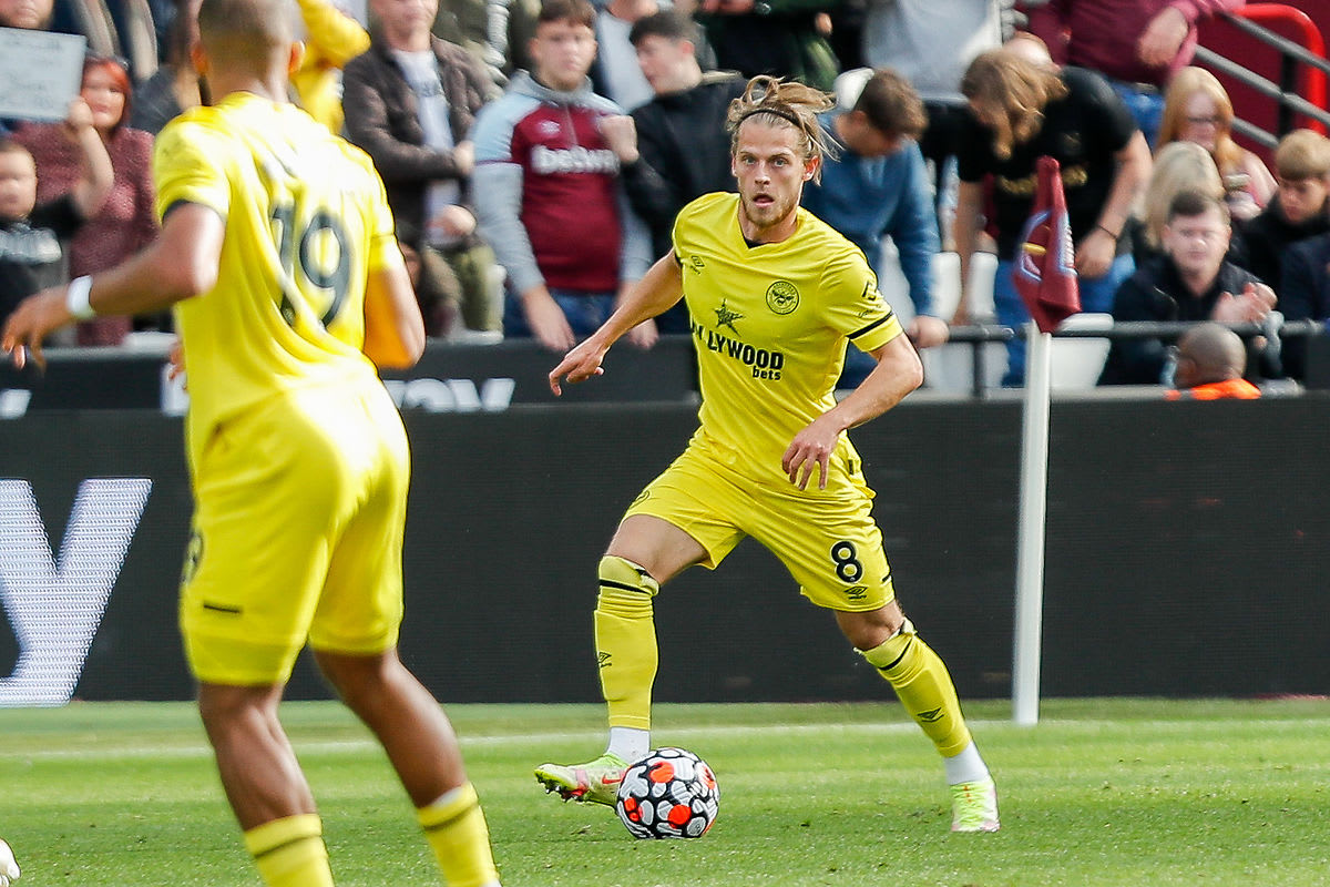 https://www.brentfordfc.com/siteassets/images/football/2021-22/first-team-games/20211003---west-ham/20211003-144047-33-0100.jpg