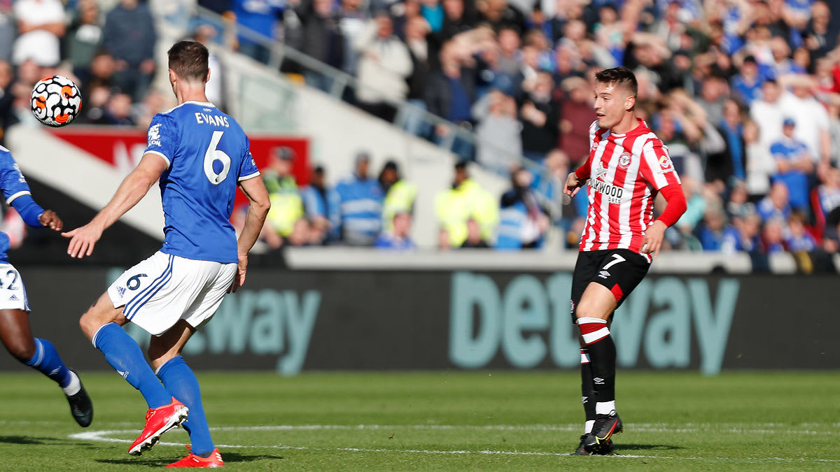 https://www.brentfordfc.com/siteassets/images/football/2021-22/first-team-games/20211024---leicester/20211024-142315-00-0100.jpg