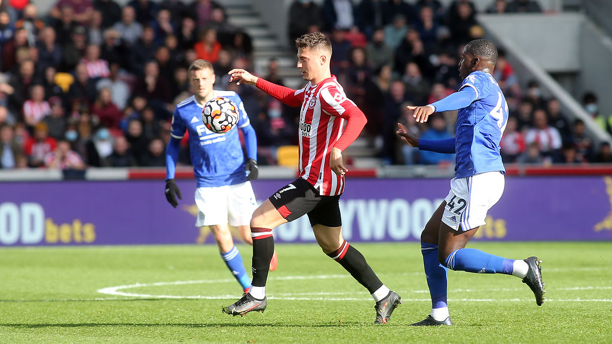 https://www.brentfordfc.com/siteassets/images/football/2021-22/first-team-games/20211024---leicester/20211024-143353-33.jpg