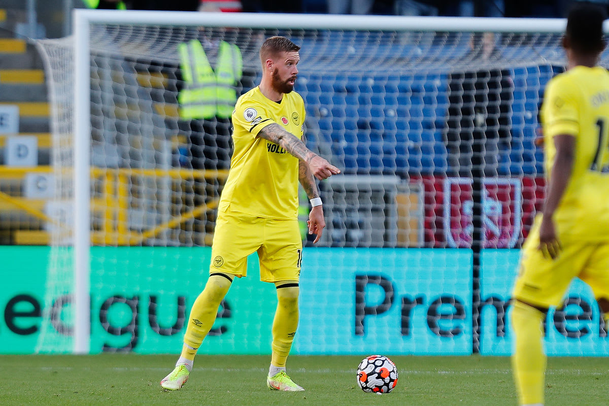 https://www.brentfordfc.com/siteassets/images/football/2021-22/first-team-games/20211030---burnley/20211030-153454-25-0100.jpg