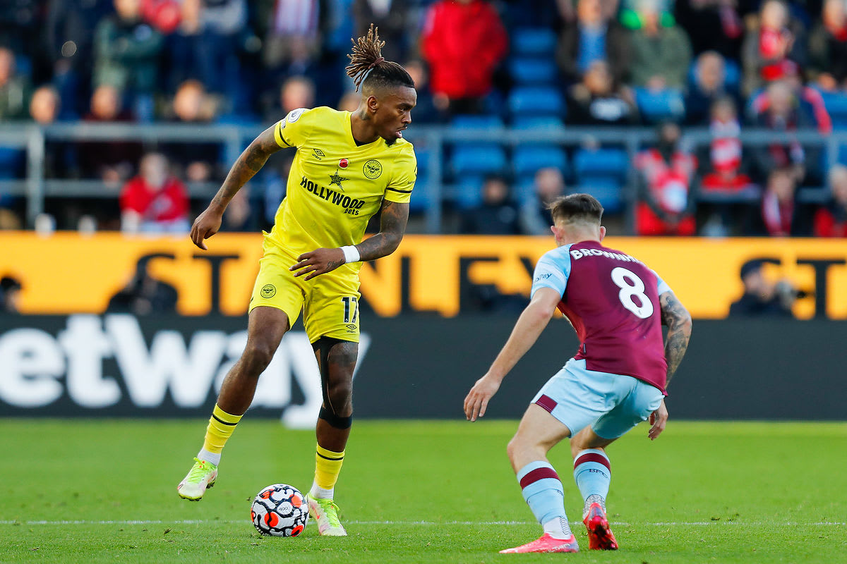 https://www.brentfordfc.com/siteassets/images/football/2021-22/first-team-games/20211030---burnley/20211030-153521-40-0100.jpg