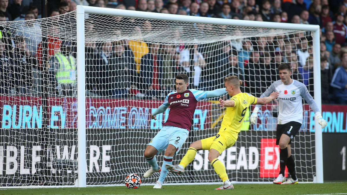 https://www.brentfordfc.com/siteassets/images/football/2021-22/first-team-games/20211030---burnley/20211030-161255-63.jpg