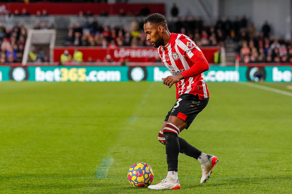 https://www.brentfordfc.com/siteassets/images/football/2021-22/first-team-games/20211106---norwich/20211106-162026-82.jpg