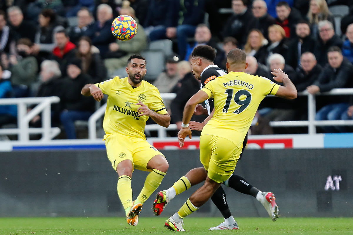 https://www.brentfordfc.com/siteassets/images/football/2021-22/first-team-games/20211120---newcastle/20211120-154445-60.jpg