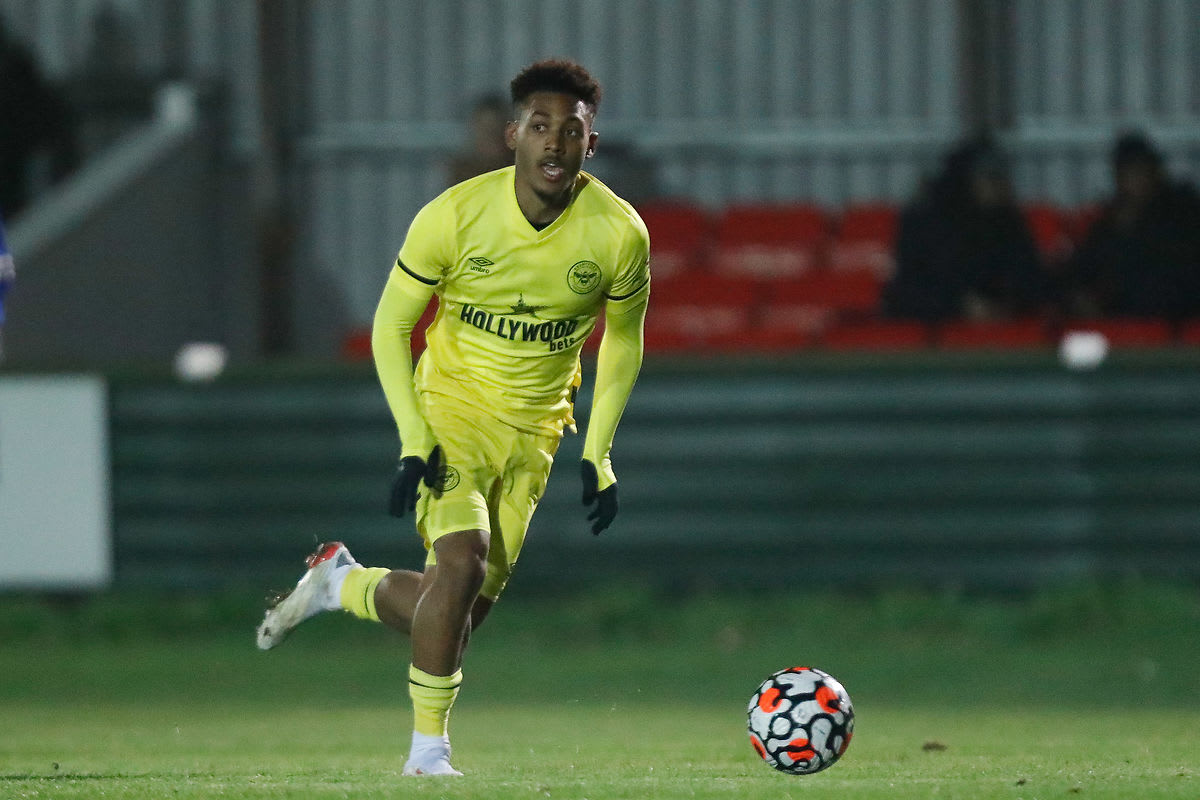 https://www.brentfordfc.com/siteassets/images/football/2021-22/b-team-games/20211123---broadfields/20211123-202005-47.jpg