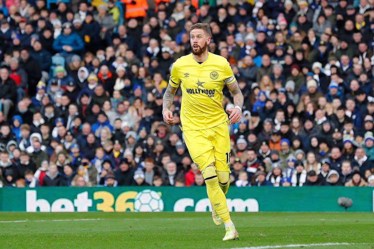 https://www.brentfordfc.com/siteassets/images/football/2021-22/first-team-games/20211205---leeds/20211205-140815-90.jpg