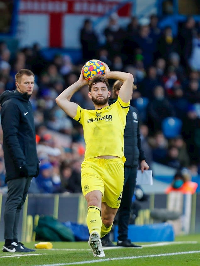 https://www.brentfordfc.com/siteassets/images/football/2021-22/first-team-games/20211205---leeds/20211205-143649-17.jpg