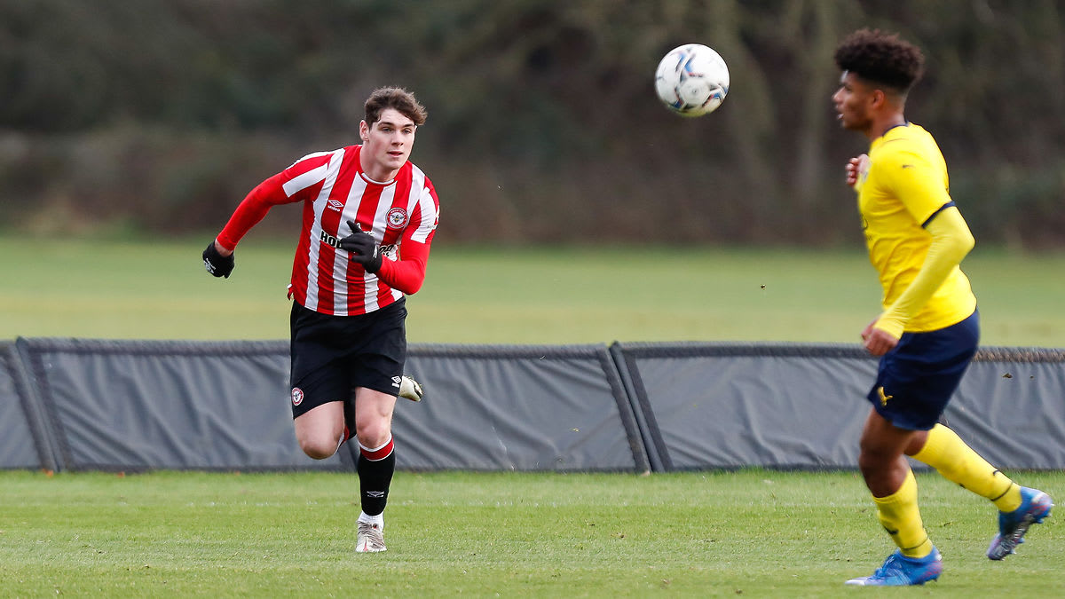 https://www.brentfordfc.com/siteassets/images/football/2021-22/b-team-games/20211214---oxford-utd/20211214-131724-13.jpg