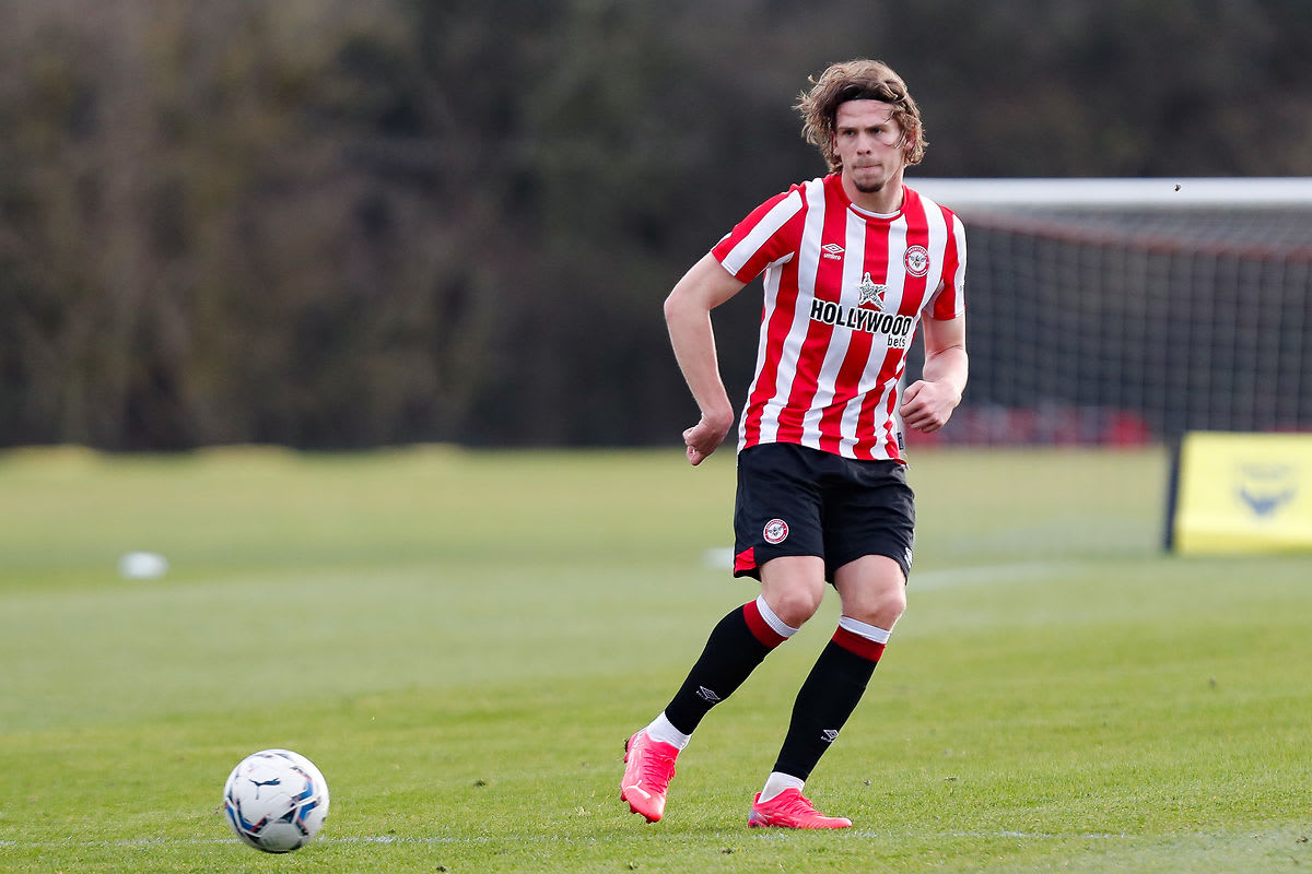 https://www.brentfordfc.com/siteassets/images/football/2021-22/b-team-games/20211214---oxford-utd/20211214-131938-50.jpg