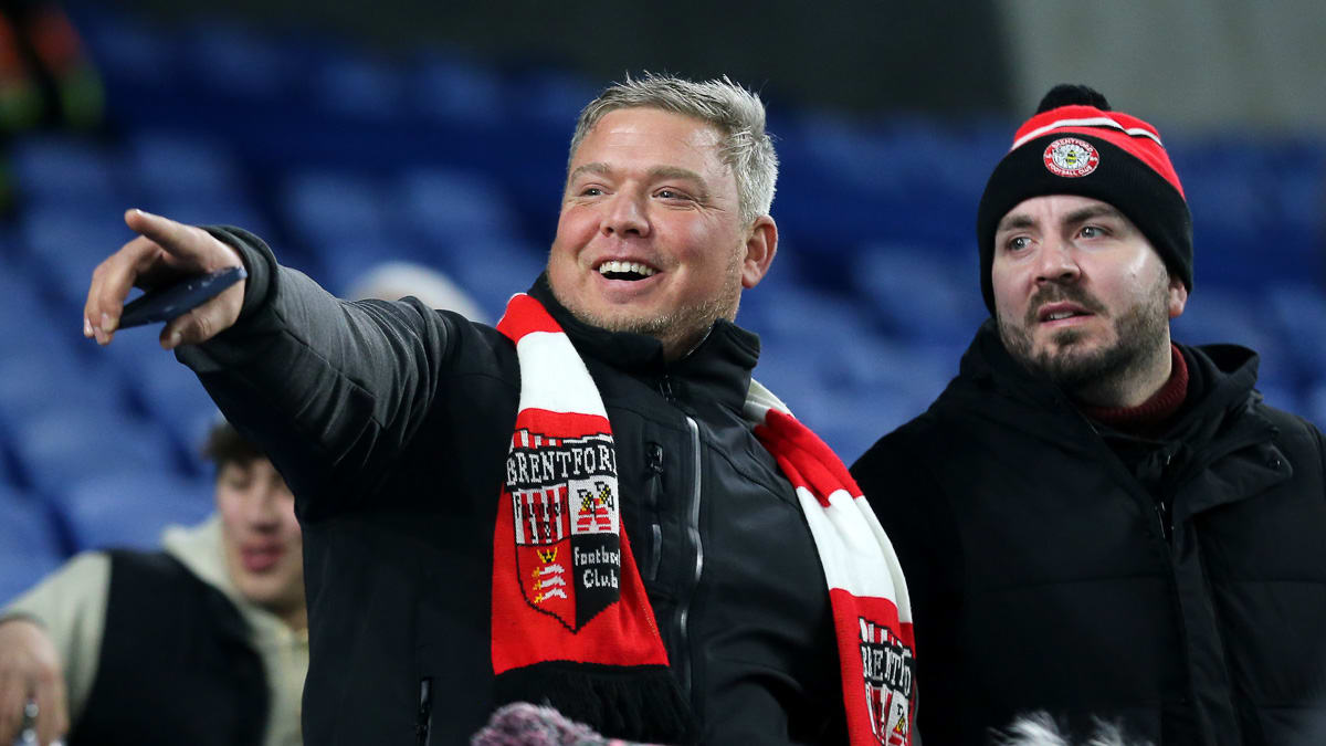 https://www.brentfordfc.com/siteassets/images/football/2021-22/non-match/20211226---brighton-fans/20211226-191242-0024.jpg
