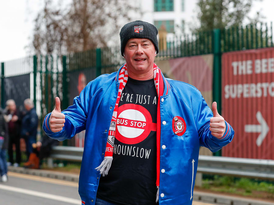 https://www.brentfordfc.com/siteassets/images/football/2021-22/non-match/20220102---villa-fans/20220102-124230-1018.jpg