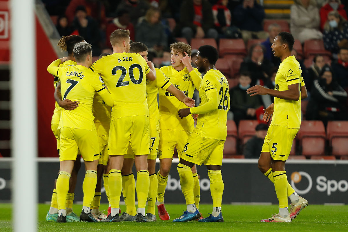 https://www.brentfordfc.com/siteassets/images/football/2021-22/first-team-games/20220111---southampton/20220111-200756-23.jpg