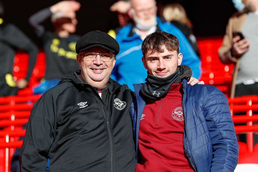 https://www.brentfordfc.com/siteassets/images/football/2021-22/non-match/20220116---liverpool-fans/20220116-131403-0020.jpg