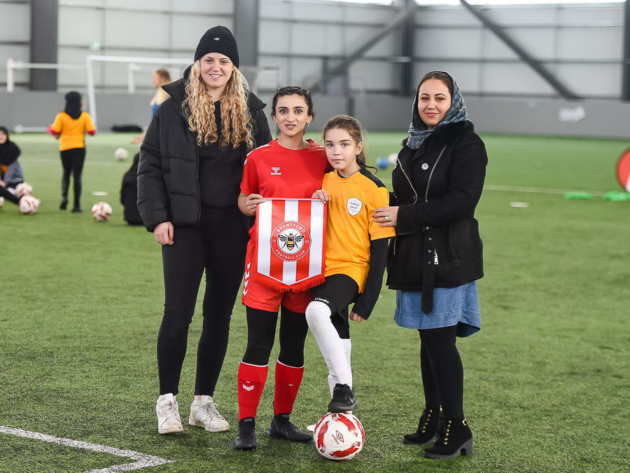https://www.brentfordfc.com/siteassets/images/football/2021-22/non-match/20220122---afghan-girls/20220122-121328-2042.jpg