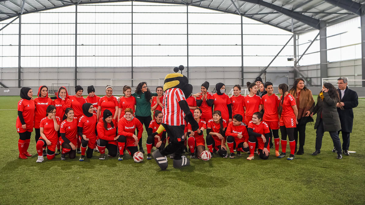 https://www.brentfordfc.com/siteassets/images/football/2021-22/non-match/20220122---afghan-girls/20220122-121854-2046.jpg