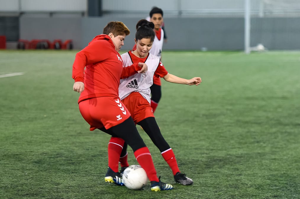 https://www.brentfordfc.com/siteassets/images/football/2021-22/non-match/20220122---afghan-girls/20220122-123046-2049.jpg
