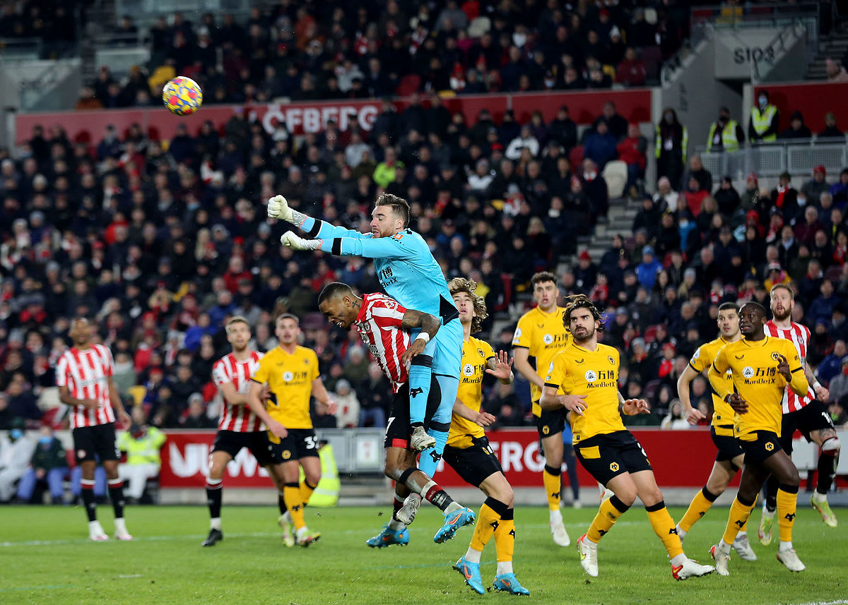 https://www.brentfordfc.com/siteassets/images/football/2021-22/first-team-games/20220122---wolves/20220122-163948z.jpg