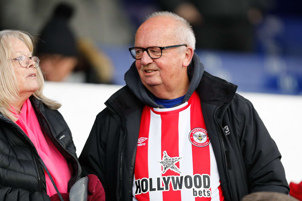 https://www.brentfordfc.com/siteassets/images/football/2021-22/non-match/20220205---everton-fans/20220205-142206-0009.jpg