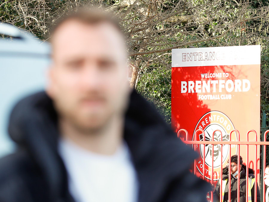 https://www.brentfordfc.com/siteassets/images/football/2021-22/non-match/20220207---eriksen-1st-day/20220207-092419-0013.jpg