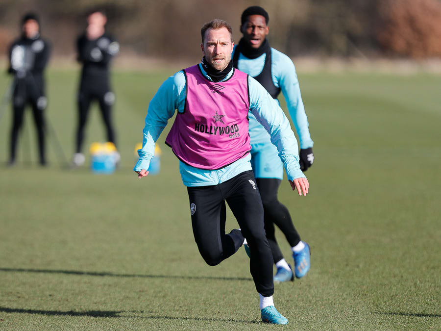 https://www.brentfordfc.com/siteassets/images/football/2021-22/non-match/20220207---eriksen-1st-day/20220207-121423-0076.jpg
