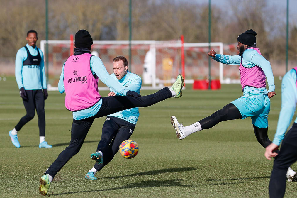 https://www.brentfordfc.com/siteassets/images/football/2021-22/non-match/20220207---eriksen-1st-day/20220207-124554-0142.jpg