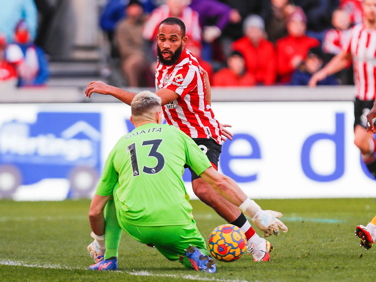 https://www.brentfordfc.com/siteassets/images/football/2021-22/first-team-games/20220212---palace/20220212-152650-82.jpg