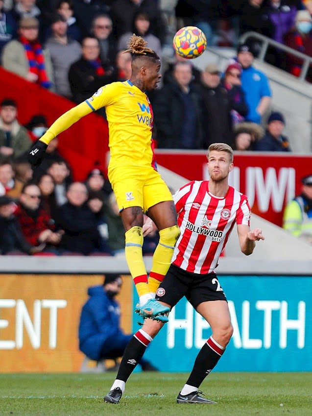 https://www.brentfordfc.com/siteassets/images/football/2021-22/first-team-games/20220212---palace/20220212-154329-42.jpg