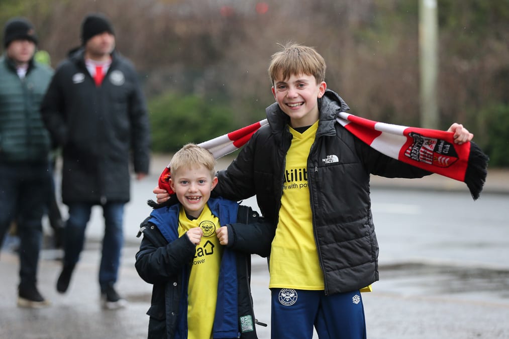 https://www.brentfordfc.com/siteassets/images/football/2021-22/non-match/20220305---norwich-fans/20220305-134550-006.jpg