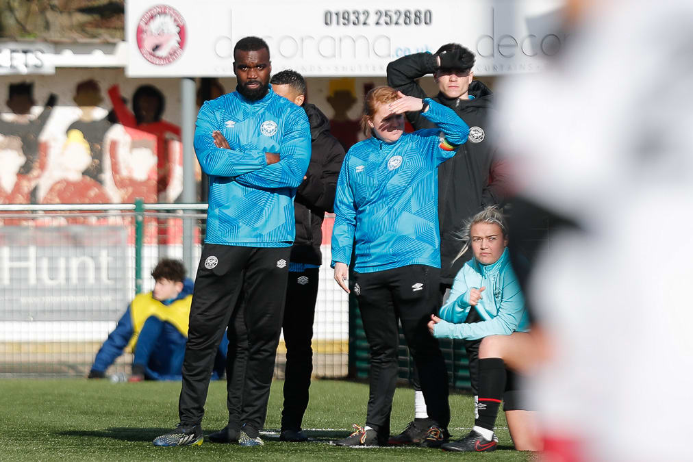 https://www.brentfordfc.com/siteassets/images/football/2021-22/brentford-wfc/womens-matches/20220306---sport-london/20220306-152630-0024.jpg