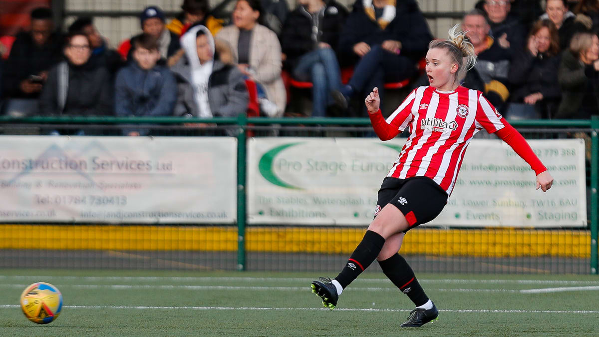 https://www.brentfordfc.com/siteassets/images/football/2021-22/brentford-wfc/womens-matches/20220306---sport-london/20220306-154604-0064.jpg