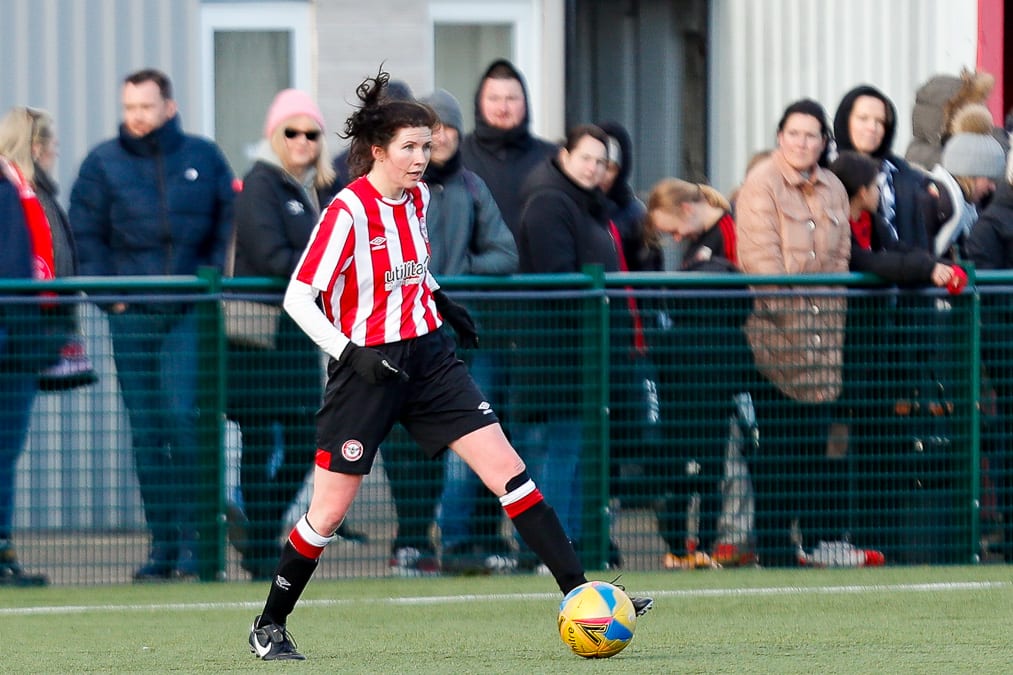 https://www.brentfordfc.com/siteassets/images/football/2021-22/brentford-wfc/womens-matches/20220306---sport-london/20220306-154615-0065.jpg