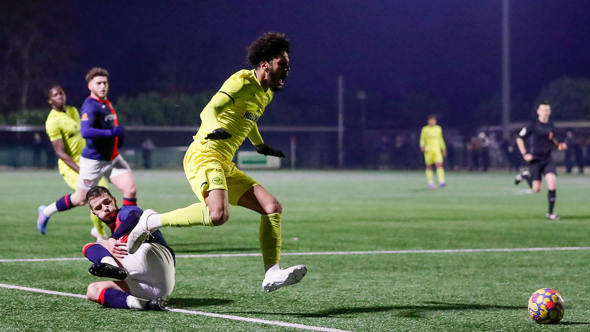 https://www.brentfordfc.com/siteassets/images/football/2021-22/b-team-games/20220308---hampton/20220308-200527-15.jpg