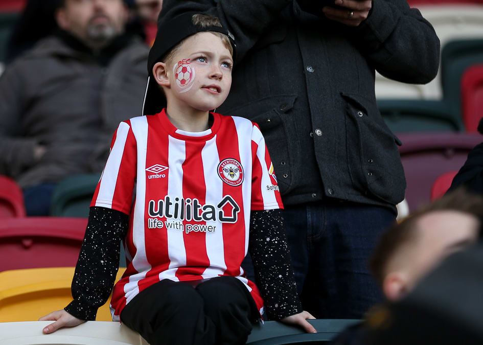 https://www.brentfordfc.com/siteassets/images/football/2021-22/non-match/20220312---burnley-fans/20220312-144002-1059.jpg