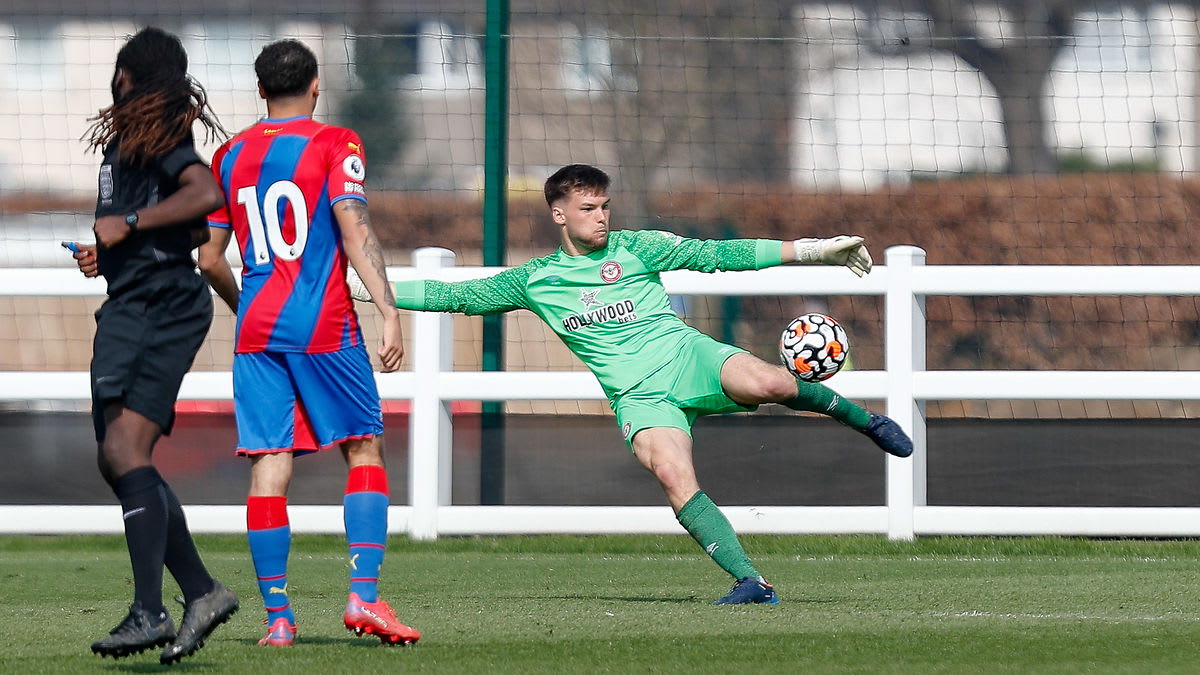 https://www.brentfordfc.com/siteassets/images/football/2021-22/b-team-games/20220325---palace/20220325-131137-29.jpg