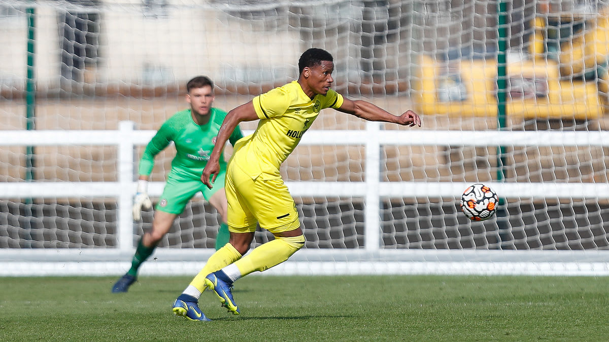 https://www.brentfordfc.com/siteassets/images/football/2021-22/b-team-games/20220325---palace/20220325-135217-39.jpg