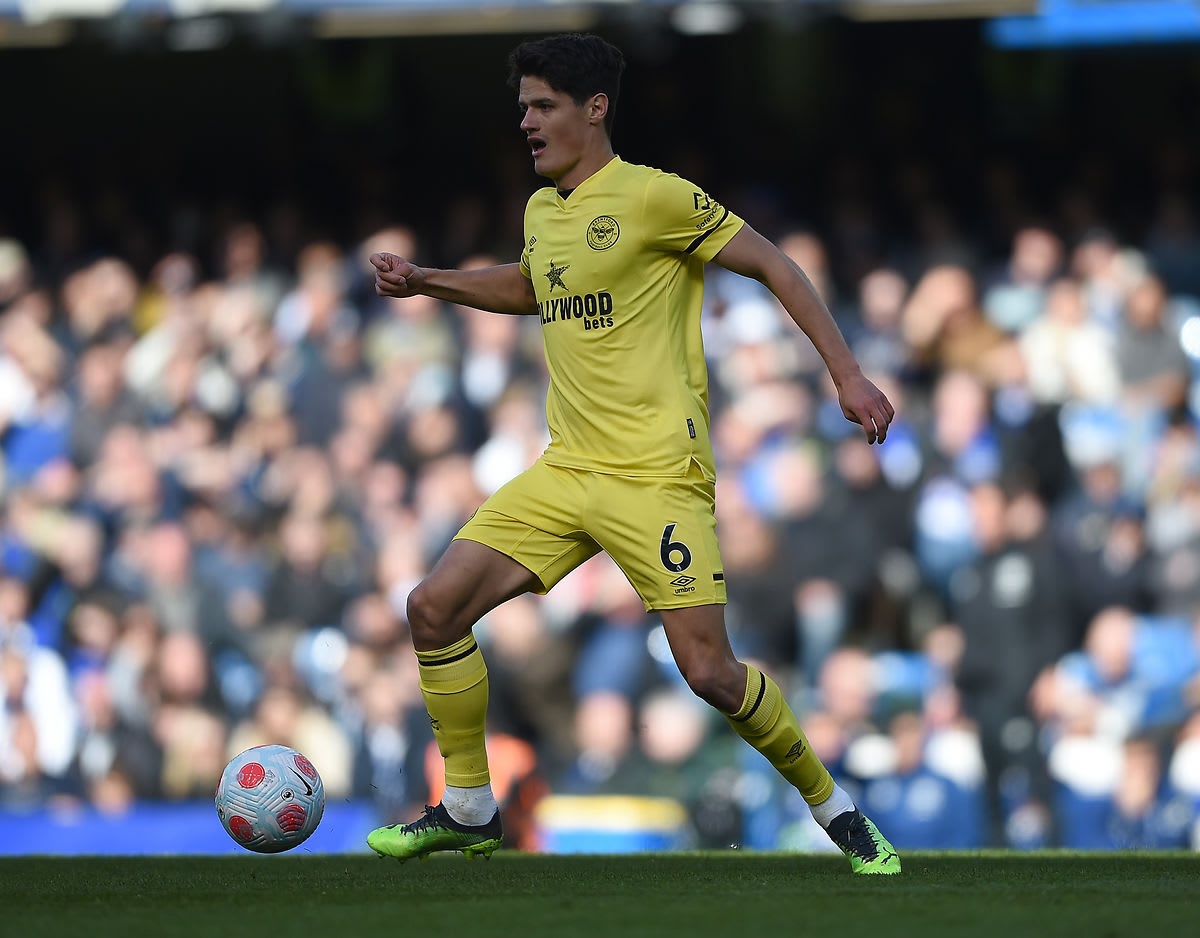 https://www.brentfordfc.com/siteassets/images/football/2021-22/first-team-games/20220402---chelsea/20220402-141709.jpg