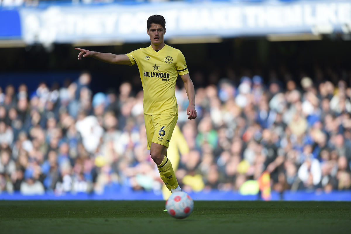 https://www.brentfordfc.com/siteassets/images/football/2021-22/first-team-games/20220402---chelsea/20220402-141711.jpg