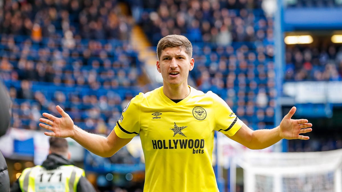 https://www.brentfordfc.com/siteassets/images/football/2021-22/collections/april-potm/20220402-161735-0204.jpg