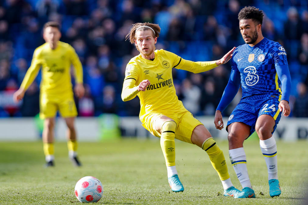 https://www.brentfordfc.com/siteassets/images/football/2021-22/collections/april-potm/20220402-165133-0310.jpg
