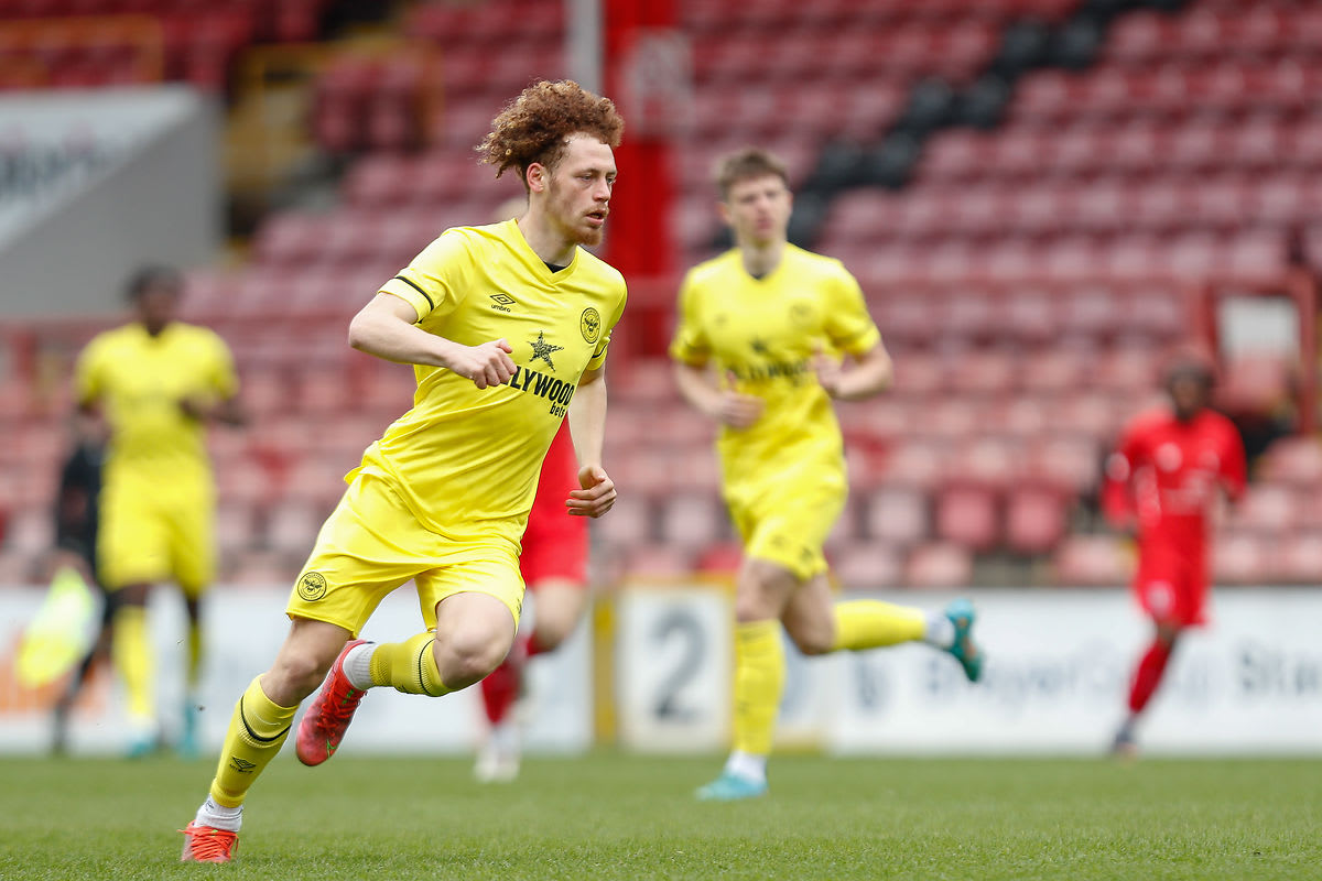 https://www.brentfordfc.com/siteassets/images/football/2021-22/first-team-games/20220405---orient-bcd/20220405-120430-13-0100.jpg