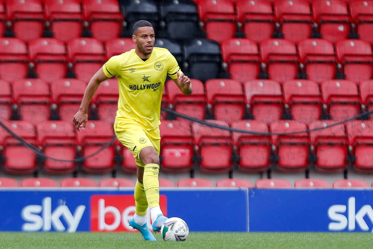 https://www.brentfordfc.com/siteassets/images/football/2021-22/first-team-games/20220405---orient-bcd/20220405-121329-73-0100.jpg